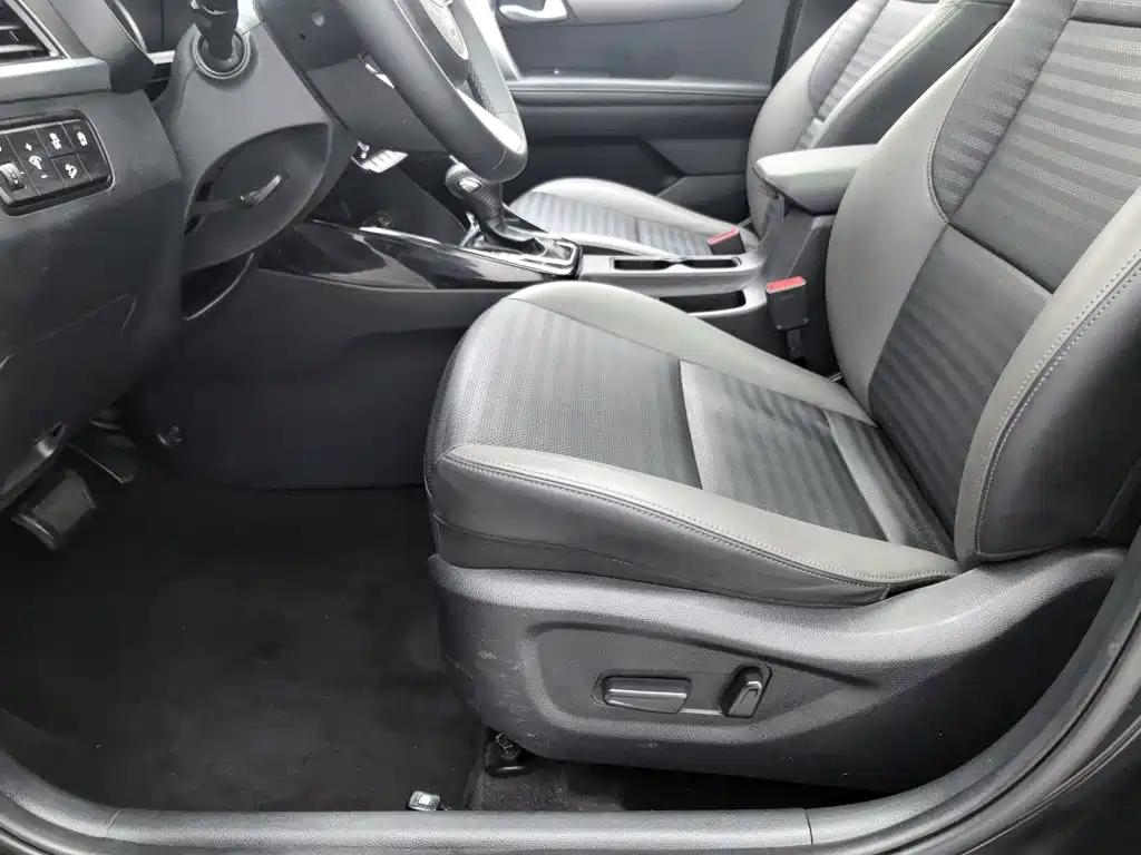 Kia Sportage — фото 20