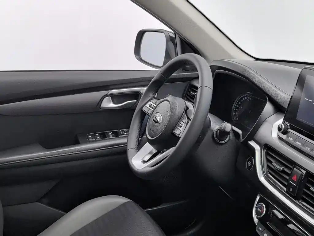 Kia Sportage — фото 22