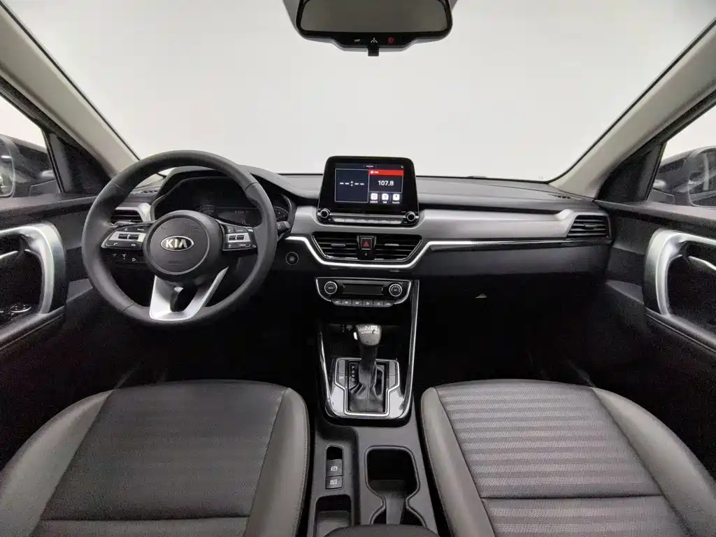 Kia Sportage — фото 5