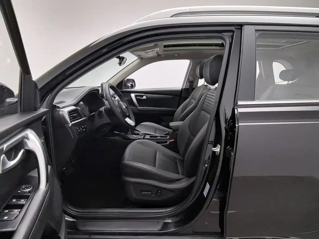 Kia Sportage — фото 10