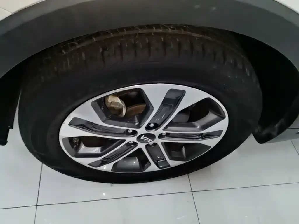 Kia Sportage — фото 23