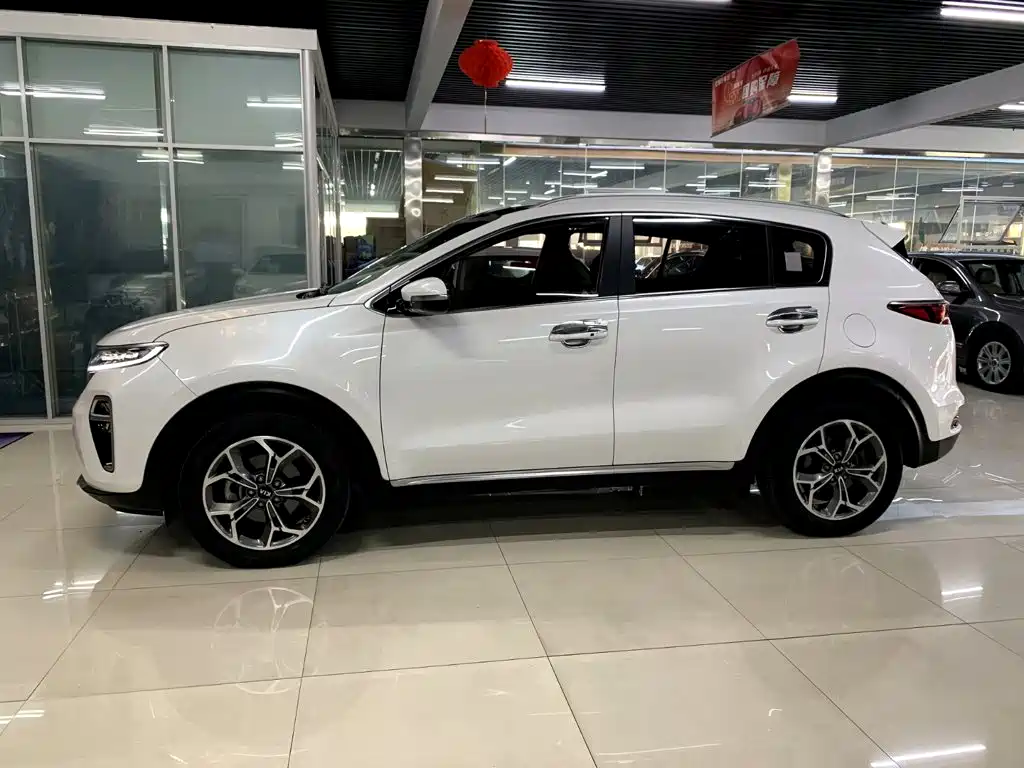Kia KX5 — фото 10