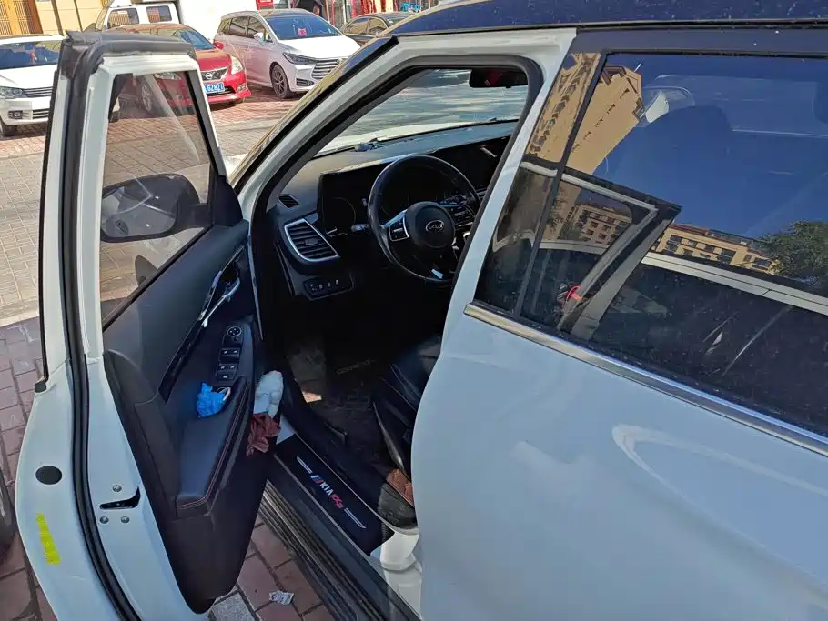 Kia KX3 — фото 9