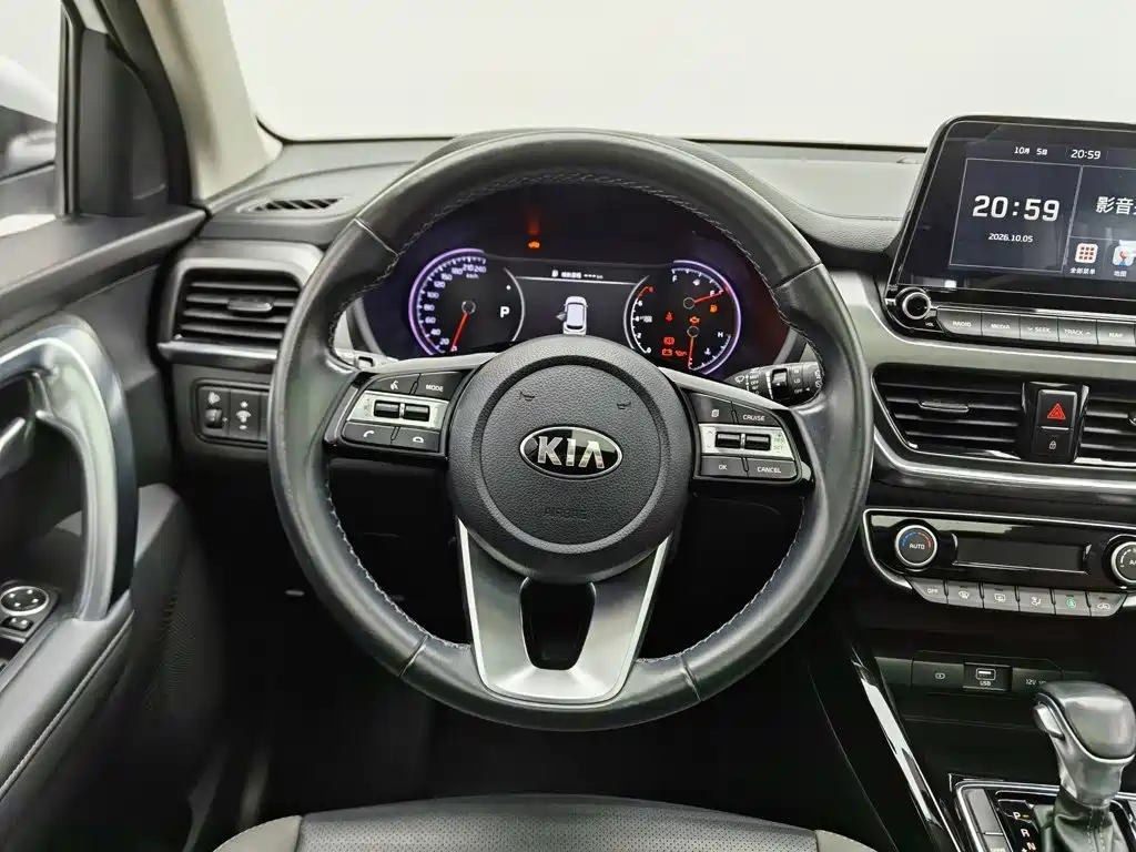 Kia Sportage — фото 11