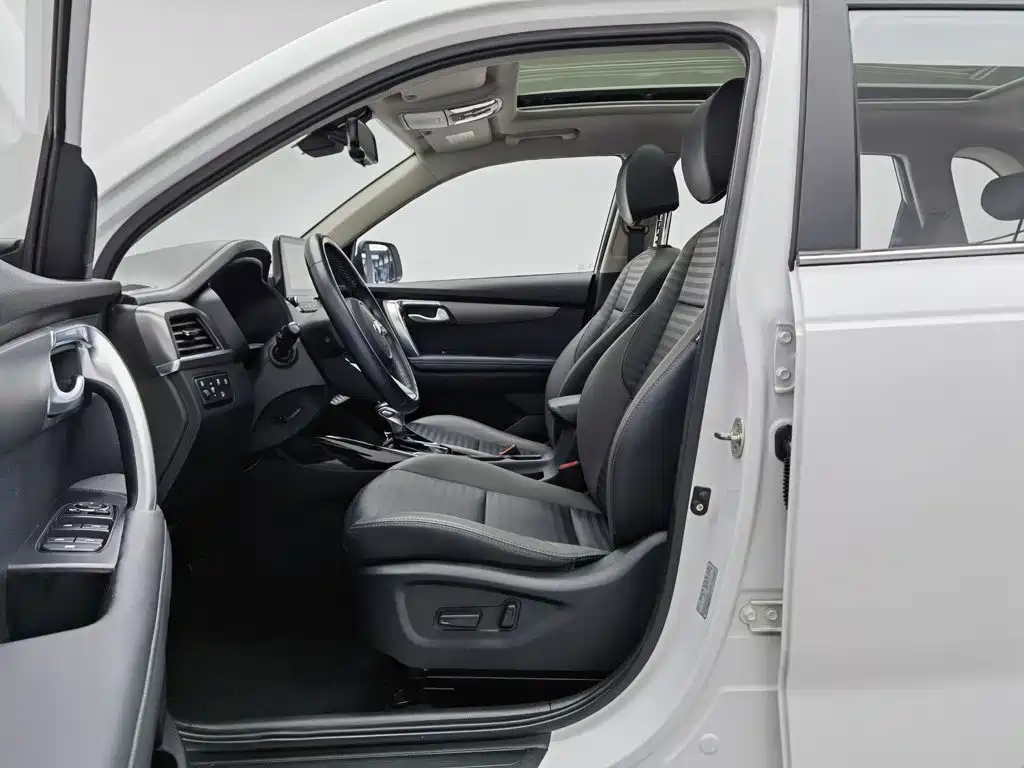 Kia Sportage — фото 10