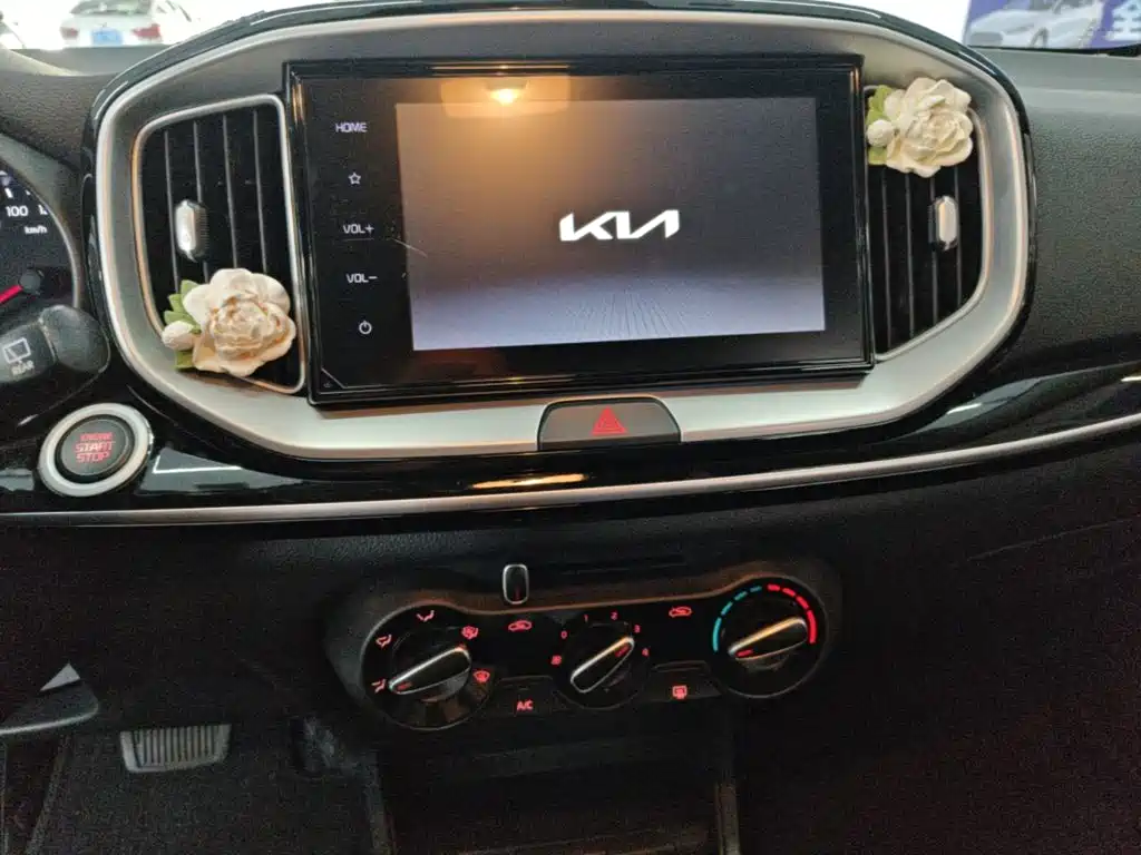 Kia KX1 — фото 13