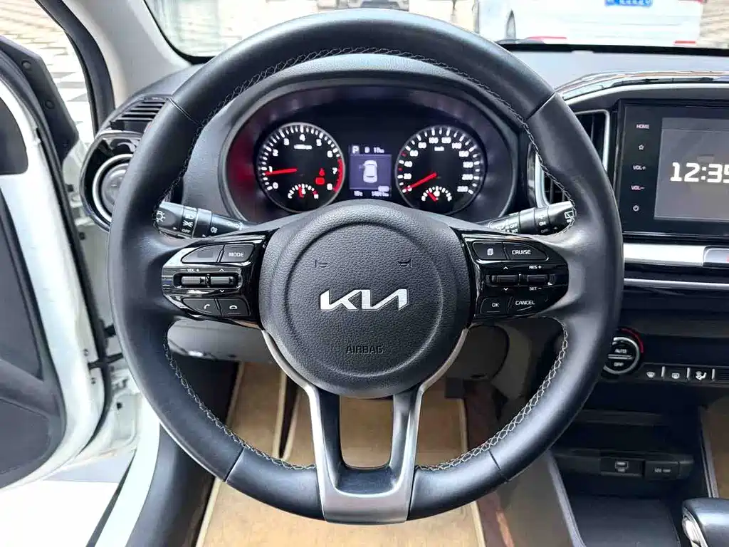 Kia KX1 — фото 8