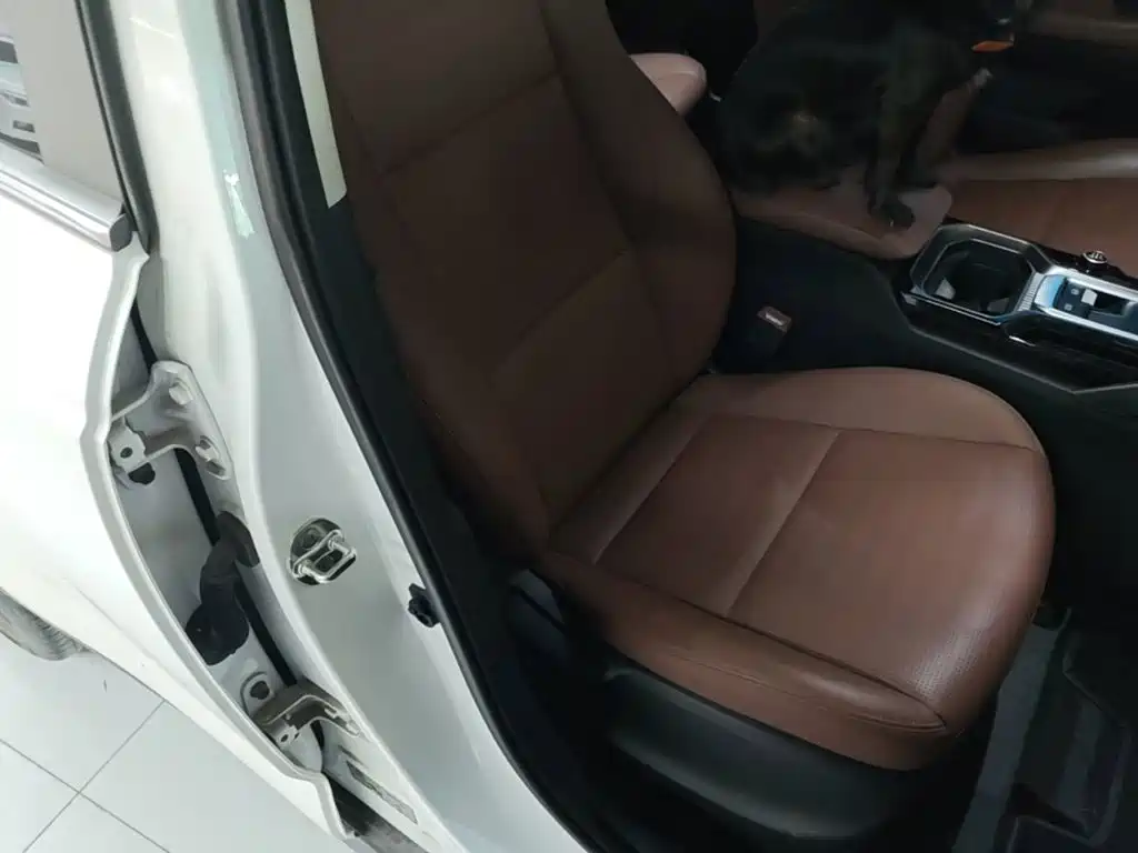 Kia Sportage — фото 25