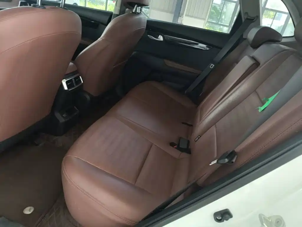 Kia Sportage — фото 17