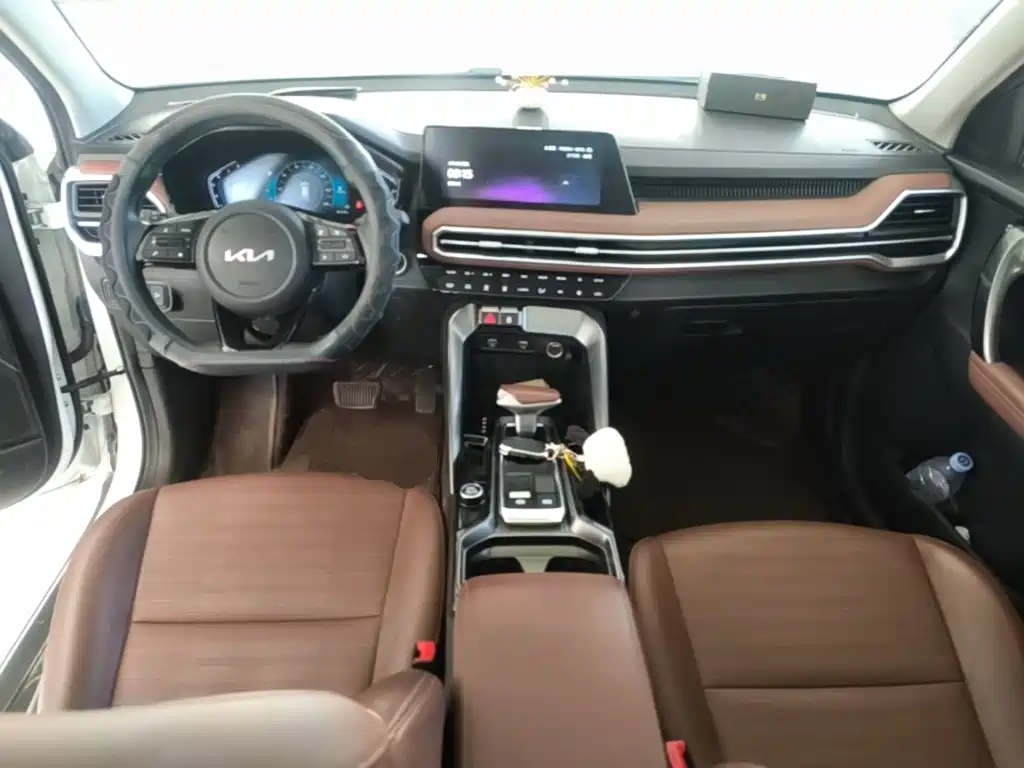 Kia Sportage — фото 10