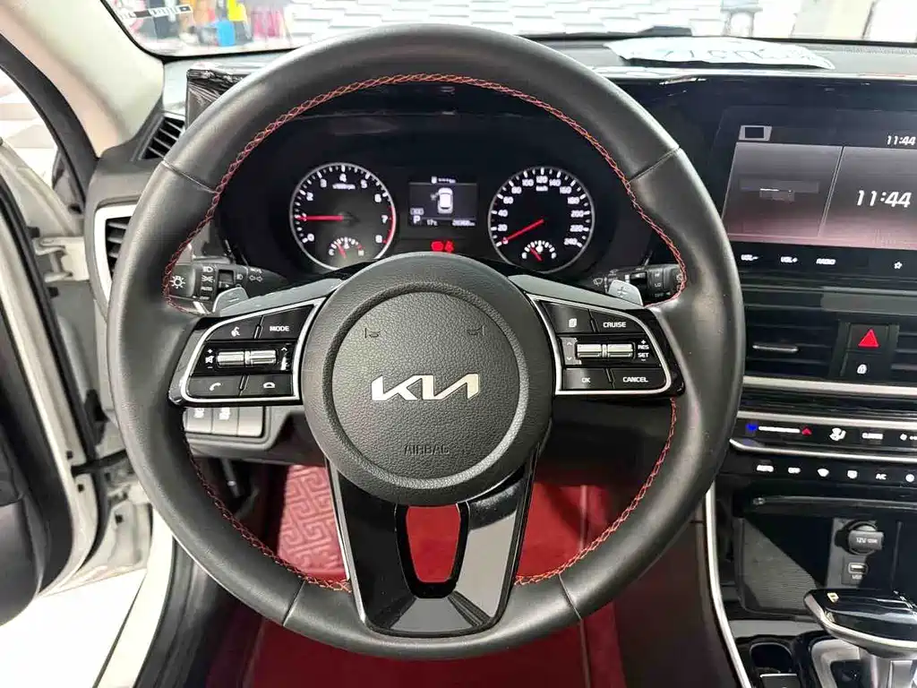 Kia KX3 — фото 8
