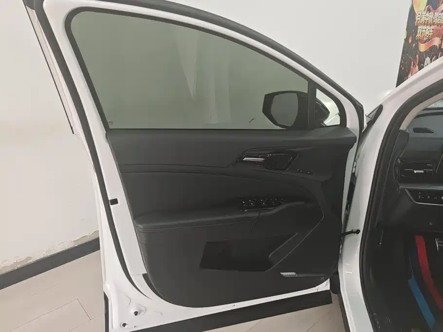 Kia Sportage — фото 7