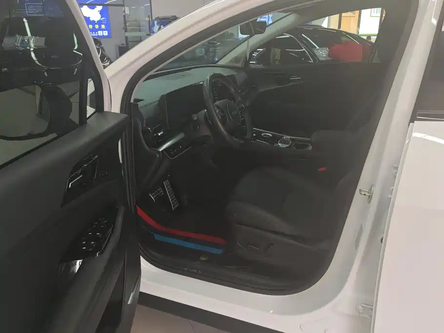 Kia Sportage — фото 9