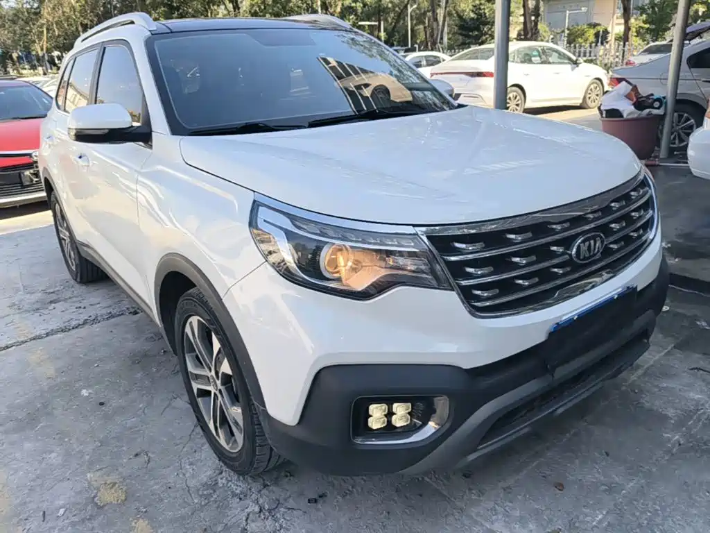 Kia Sportage — фото 4