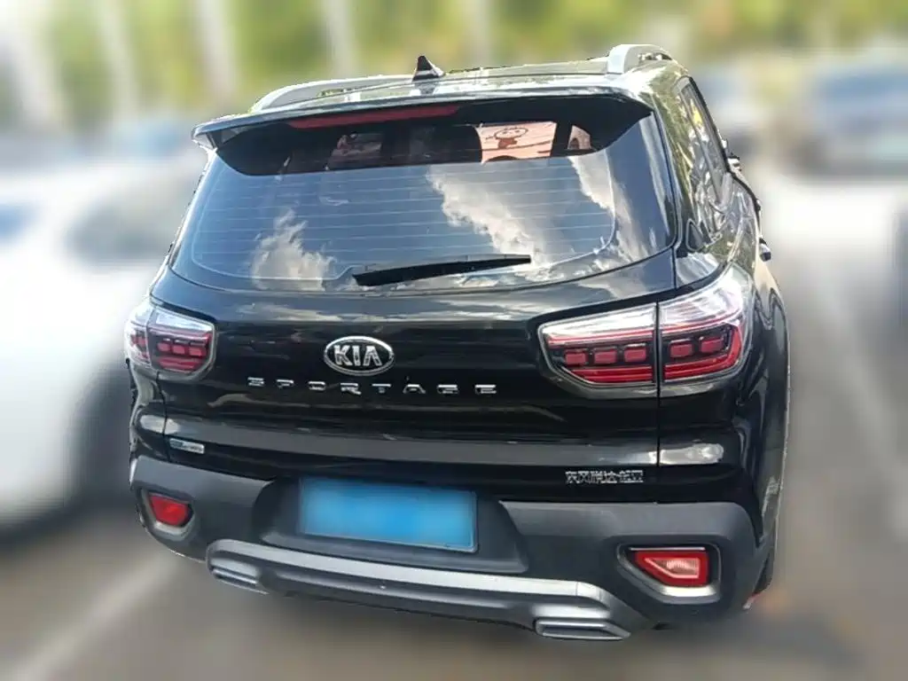 Kia Sportage — фото 8