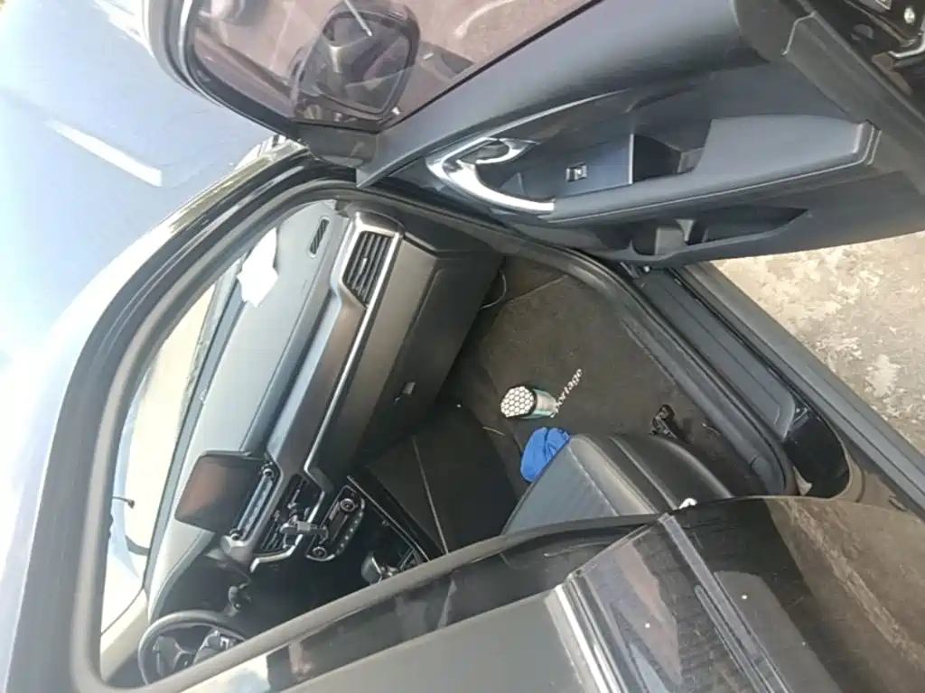 Kia Sportage — фото 9