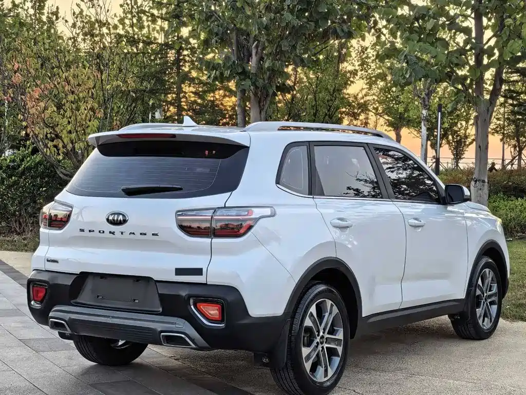 Kia Sportage — фото 4
