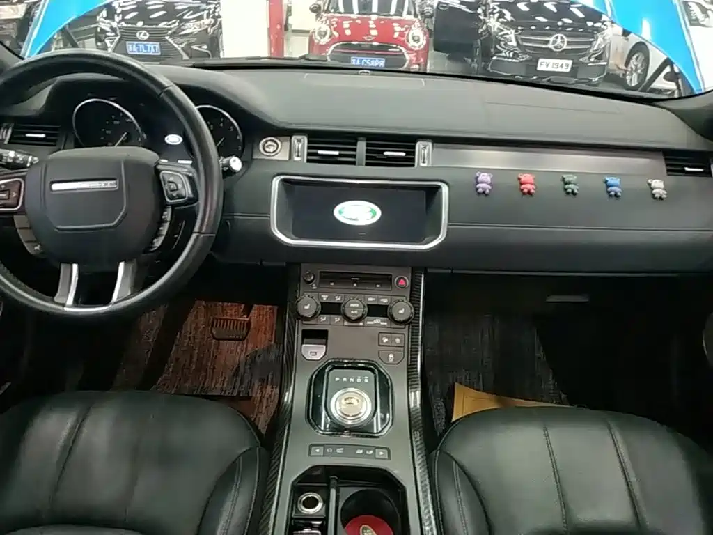 Land Rover Evoque — фото 13