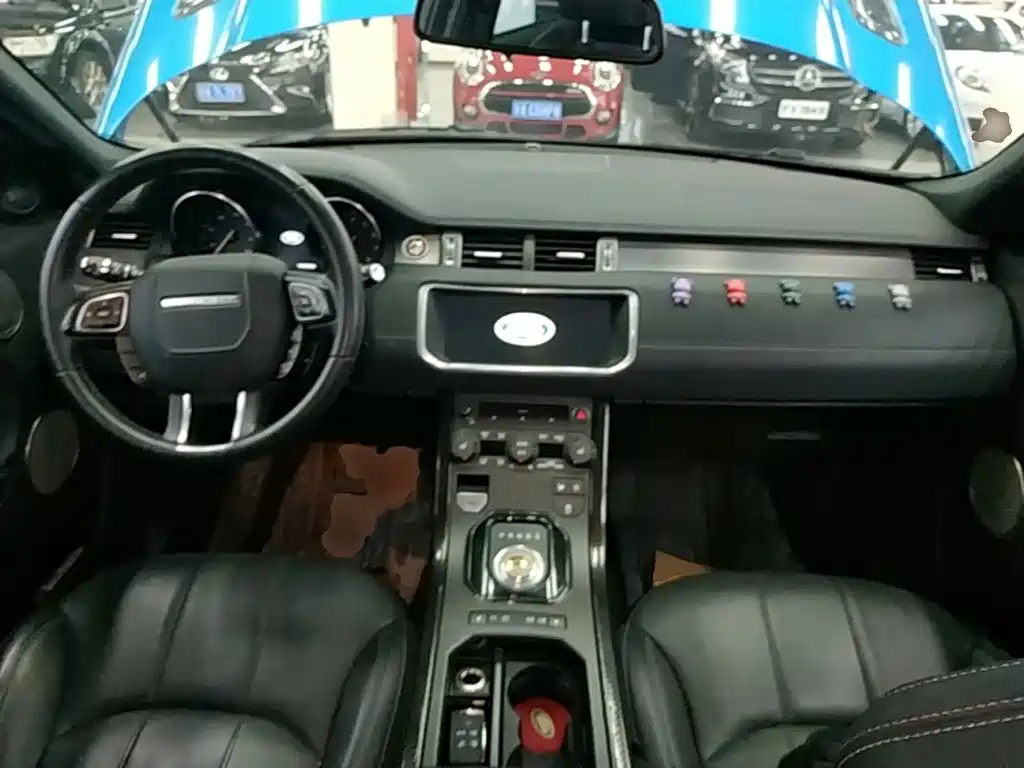 Land Rover Evoque — фото 10