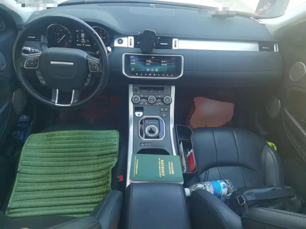 Land Rover Evoque — фото 5