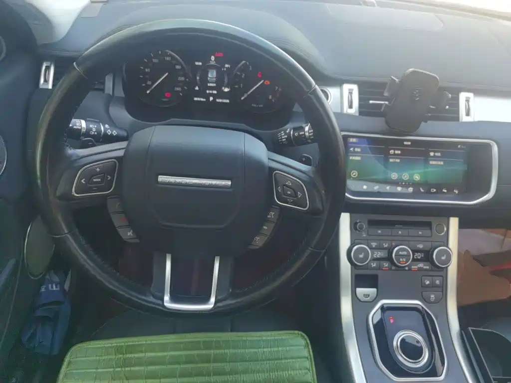 Land Rover Evoque — фото 6