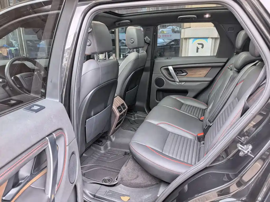 Land Rover Discovery Sport — фото 14