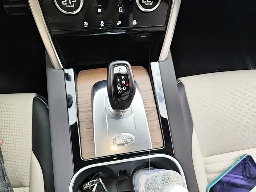 Land Rover Discovery Sport — фото 14