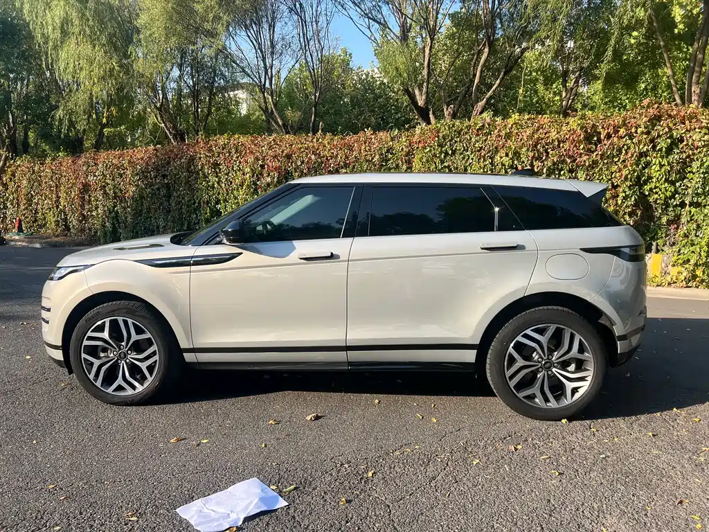 Land Rover Evoque PHEV — фото 8