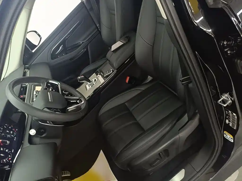 Land Rover Evoque — фото 15