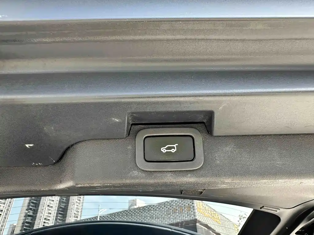 Land Rover Discovery — фото 17