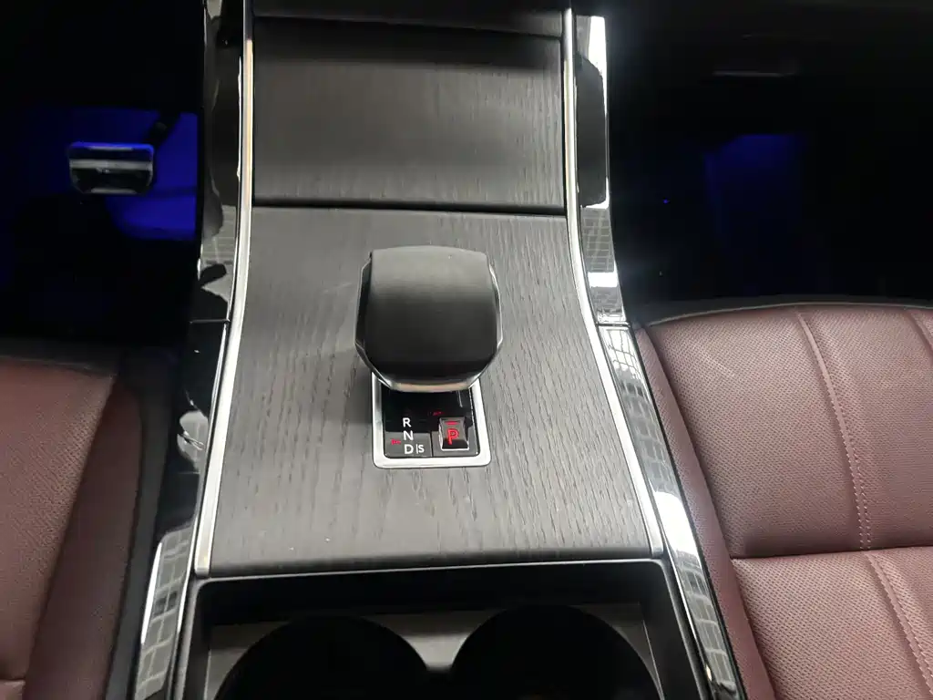 Land Rover Evoque — фото 20