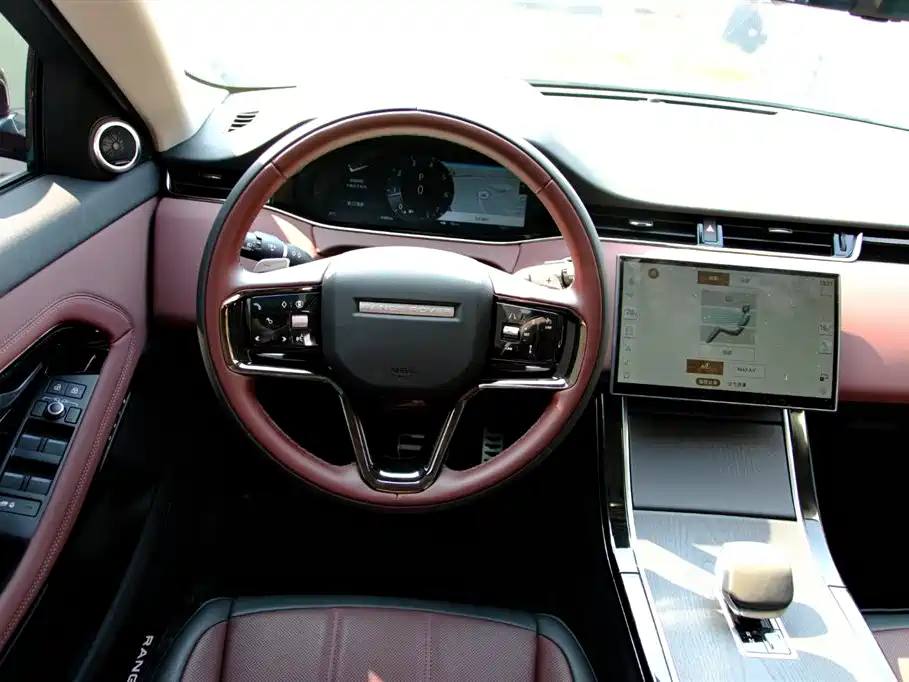Land Rover Evoque — фото 14