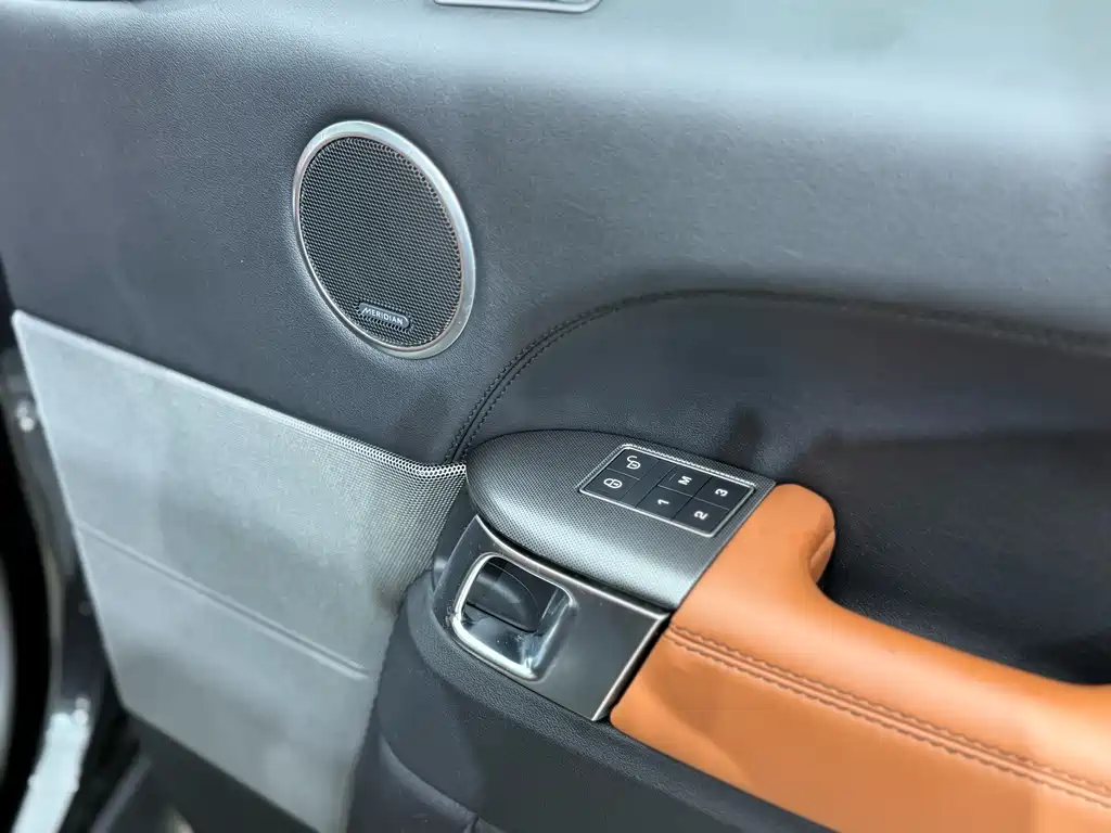 Land Rover Sport — фото 14