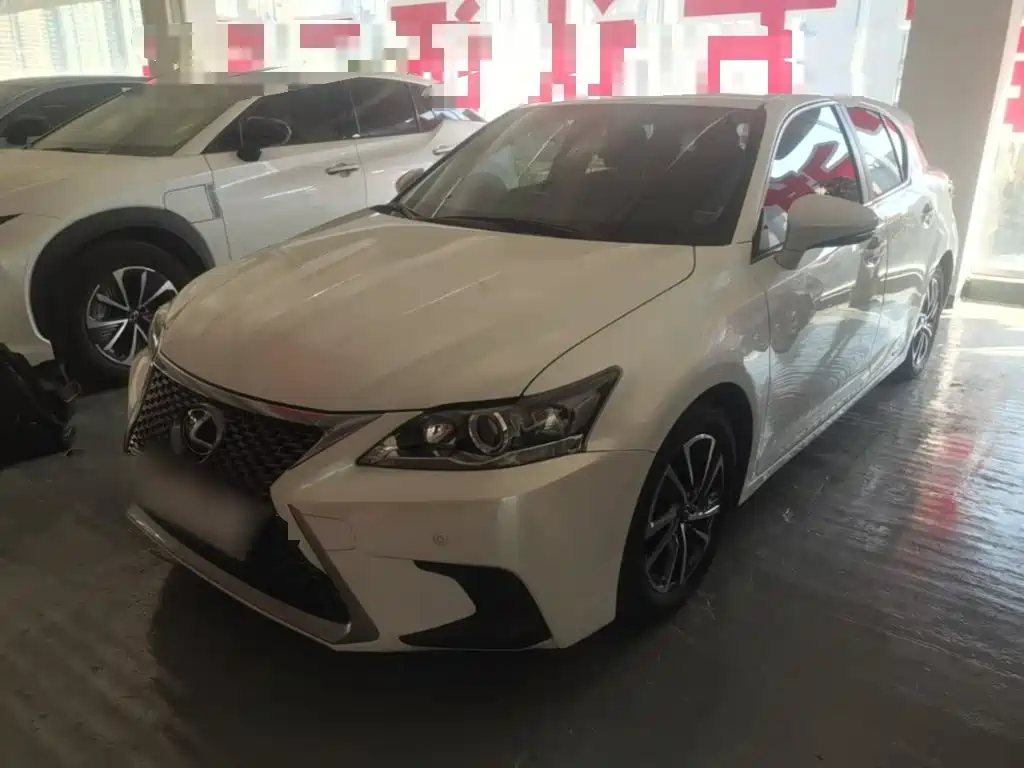 Lexus CT