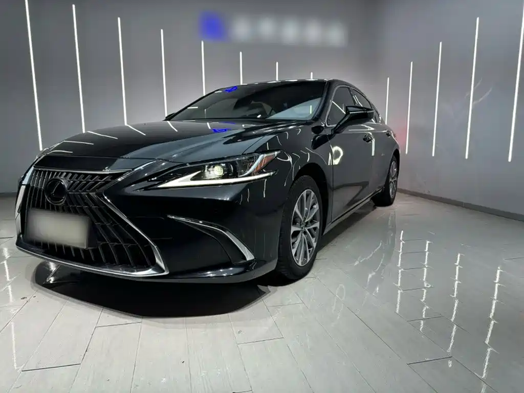 Lexus ES — фото 3