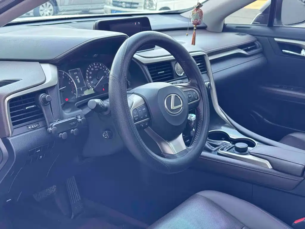 Lexus RX — фото 9