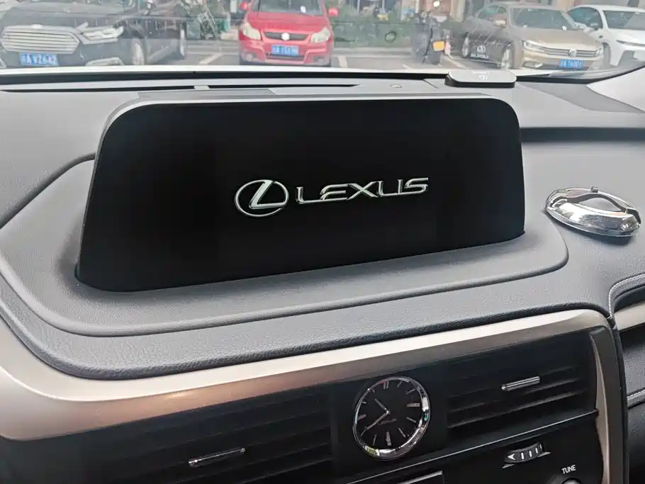 Lexus RX — фото 13