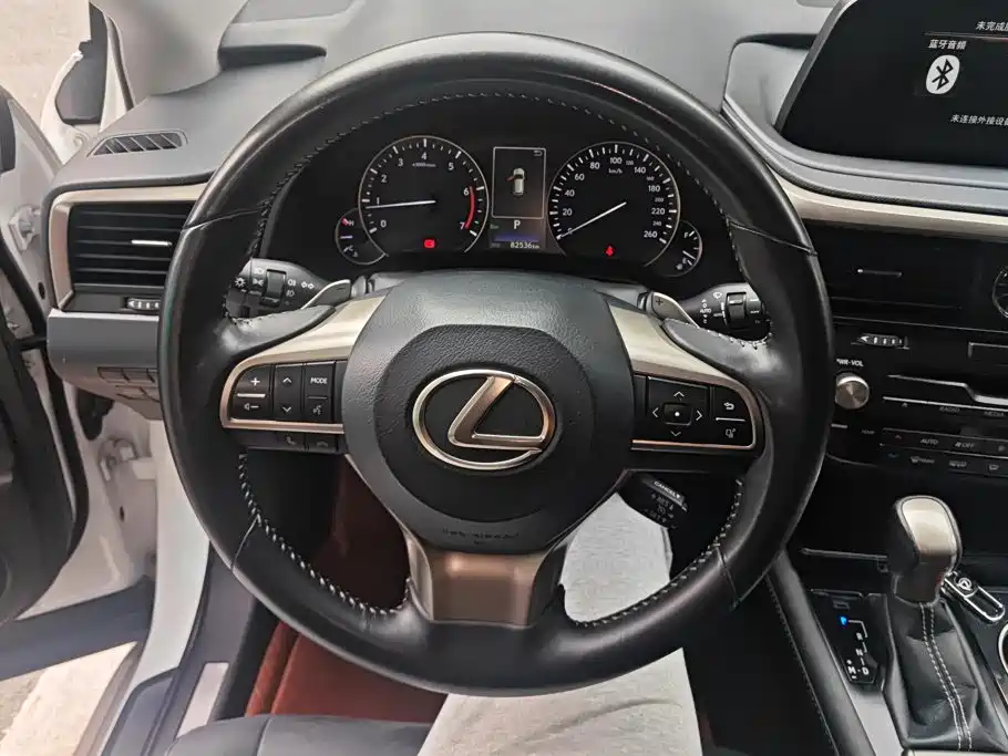 Lexus RX — фото 15
