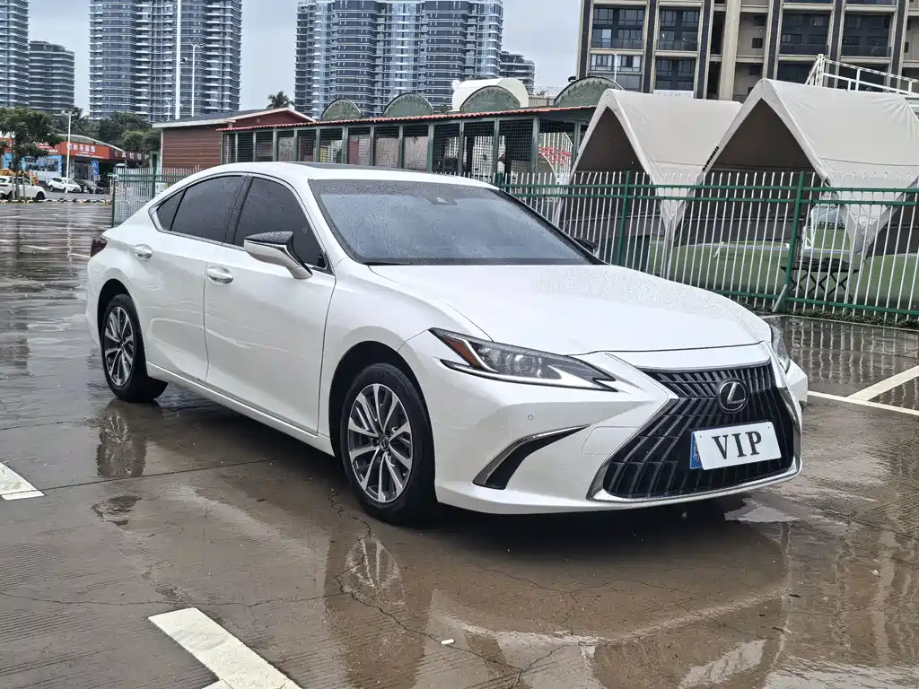 Lexus ES — фото 4
