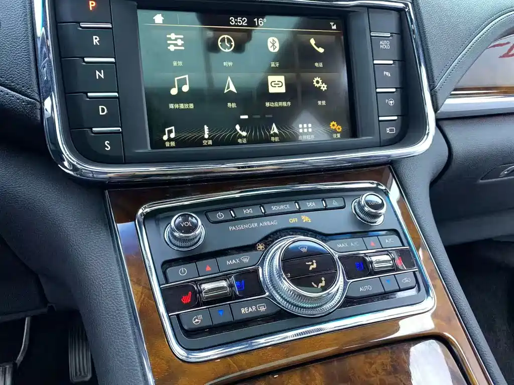 Lincoln Continental — фото 9