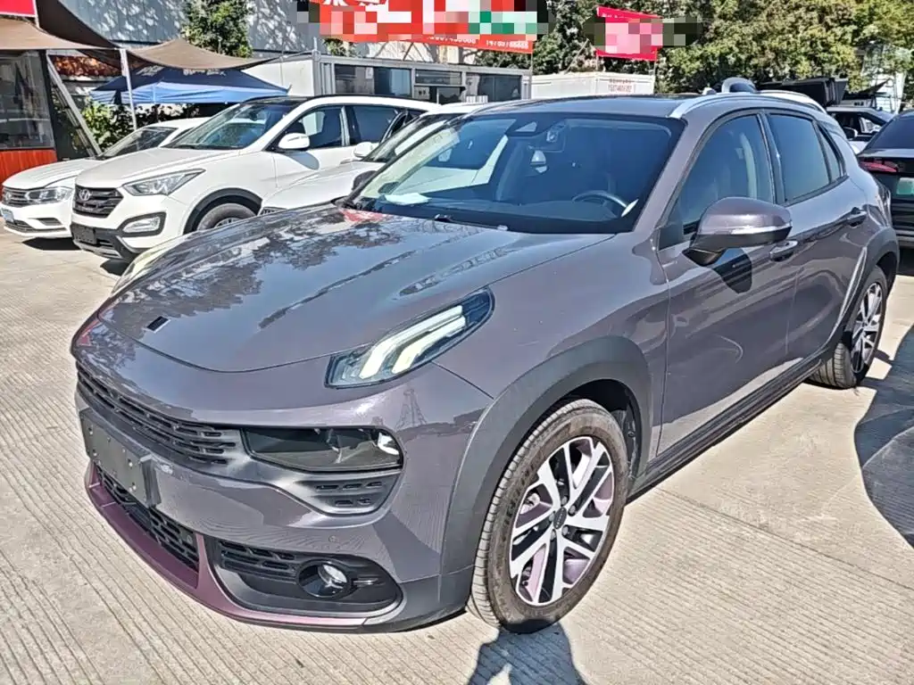 Lynk & Co 02