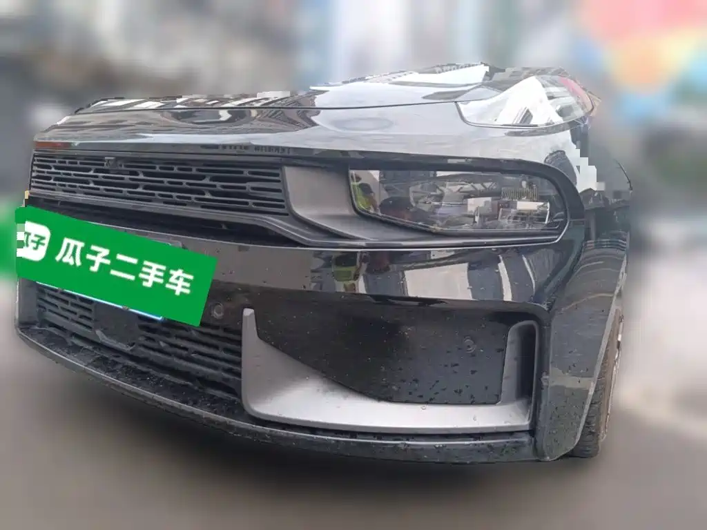 Lynk & Co 03