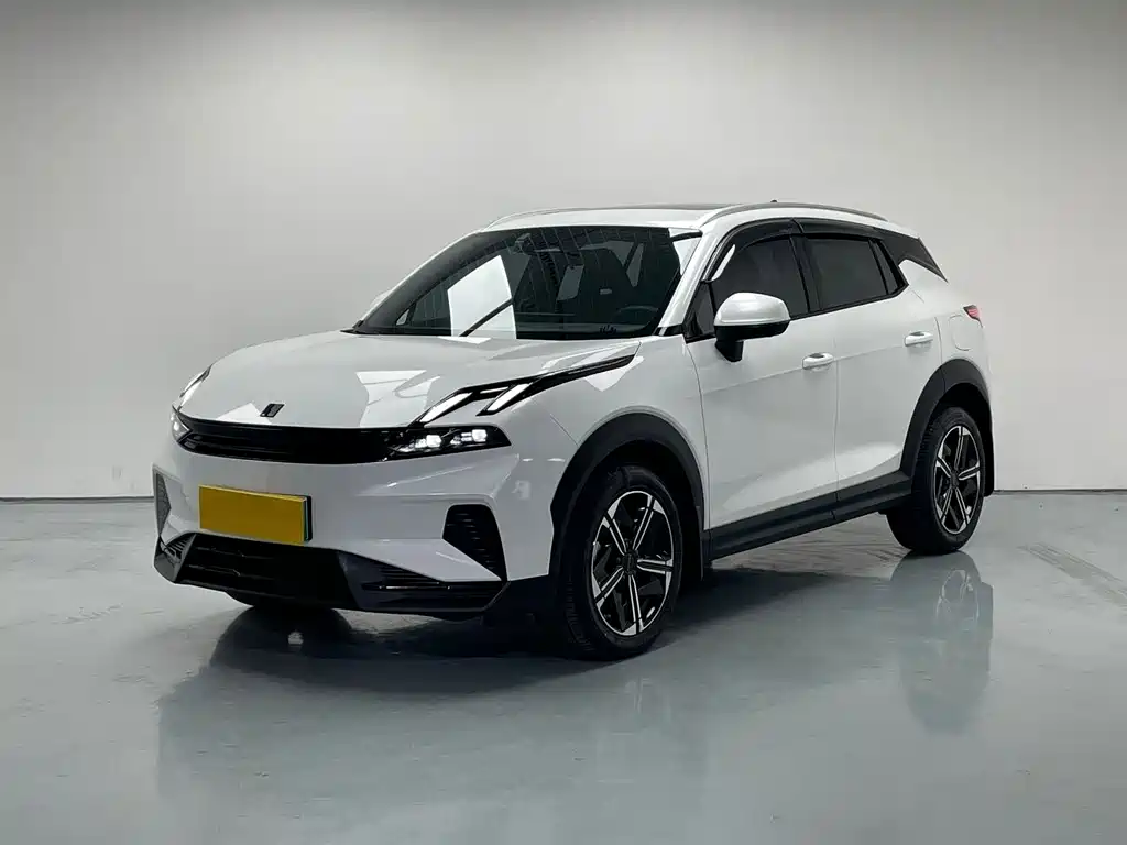 Lynk & Co 06 EM-P
