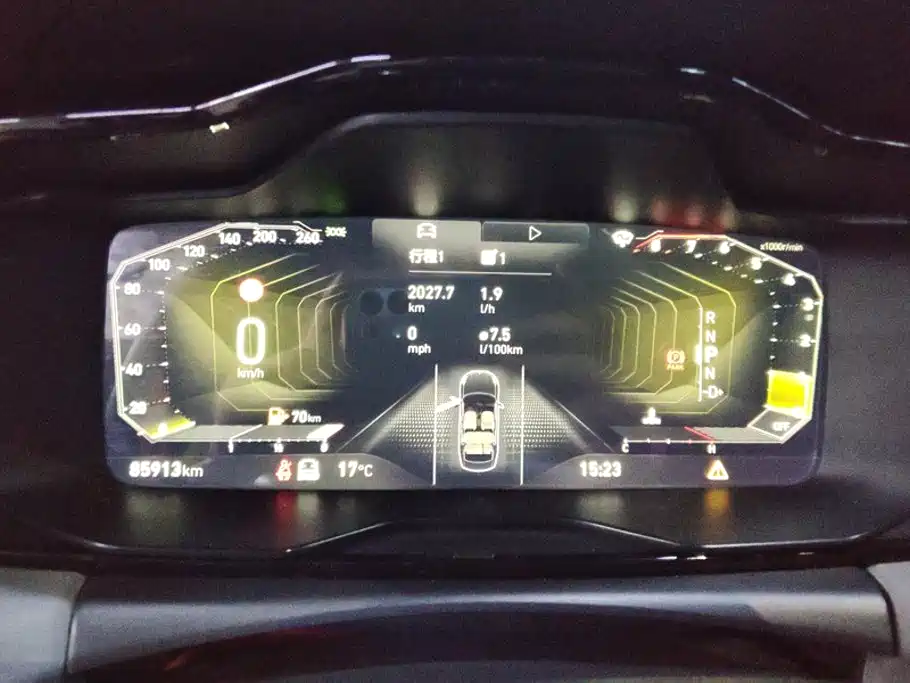 Lynk & Co 03 — фото 14