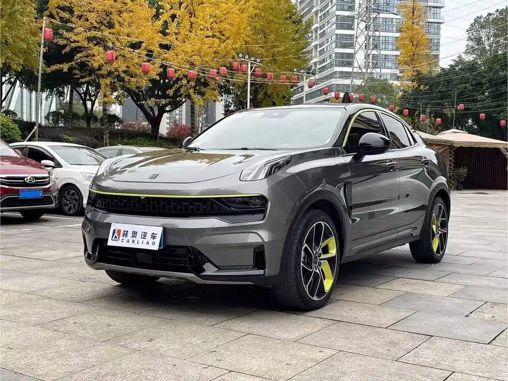 Lynk & Co 05