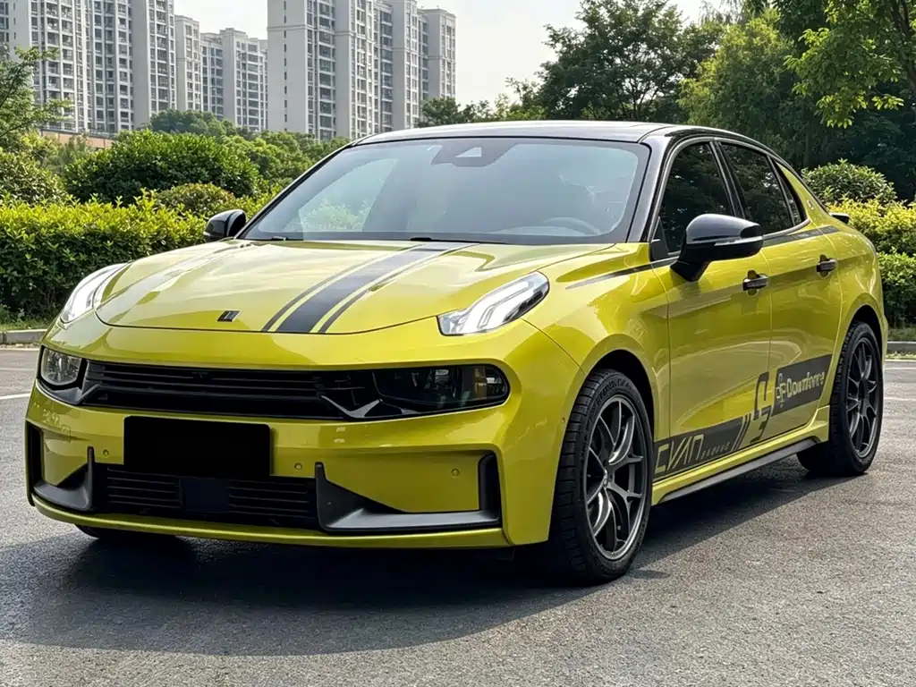 Lynk & Co 03