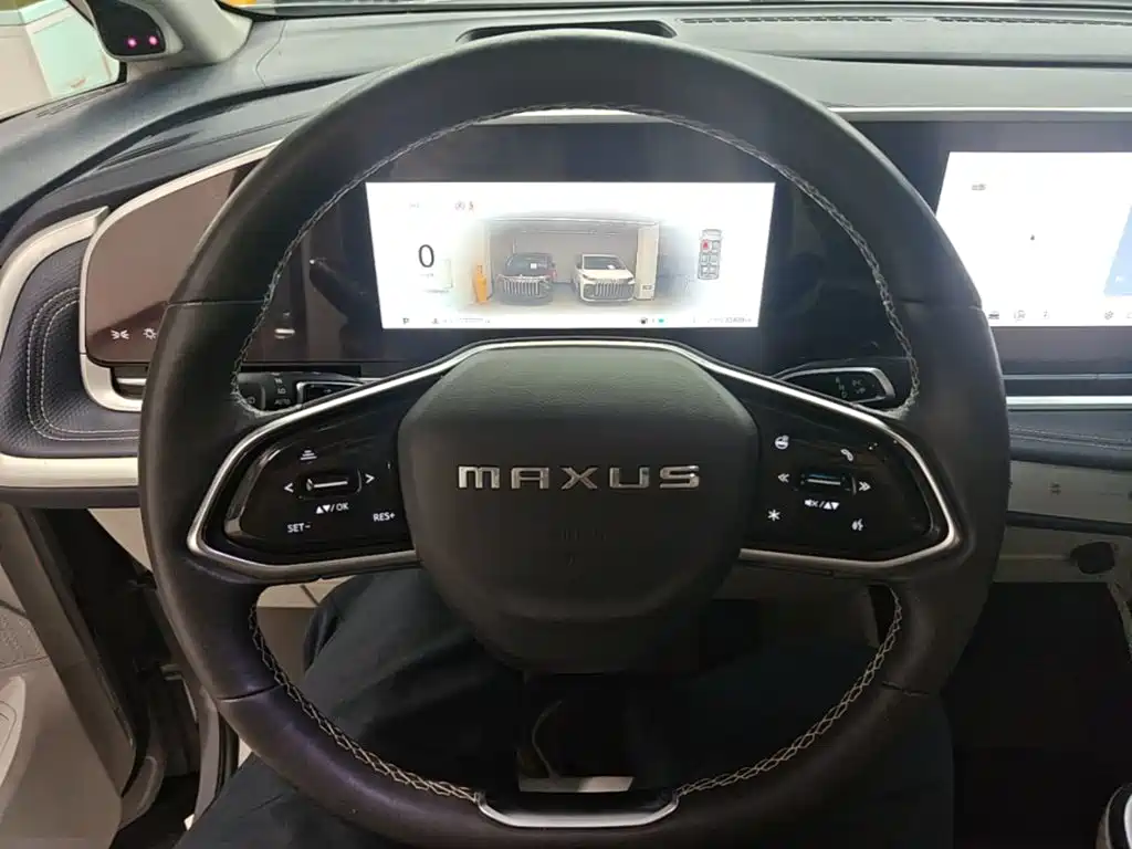 MAXUS G90 — фото 11