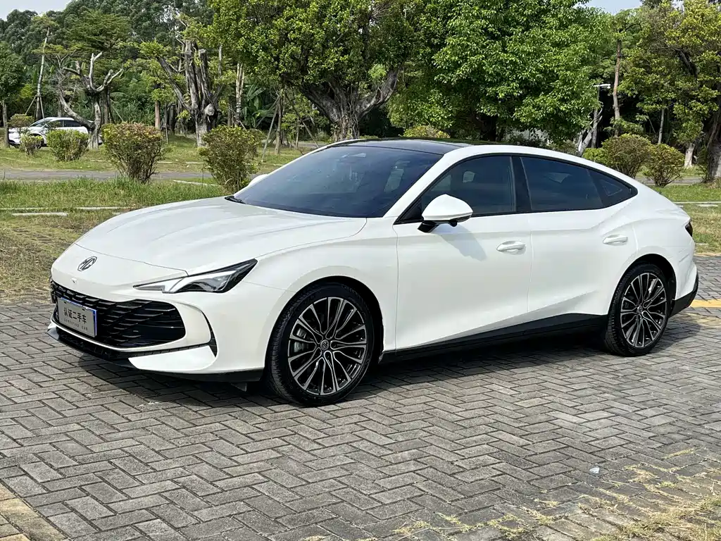 MG MG7