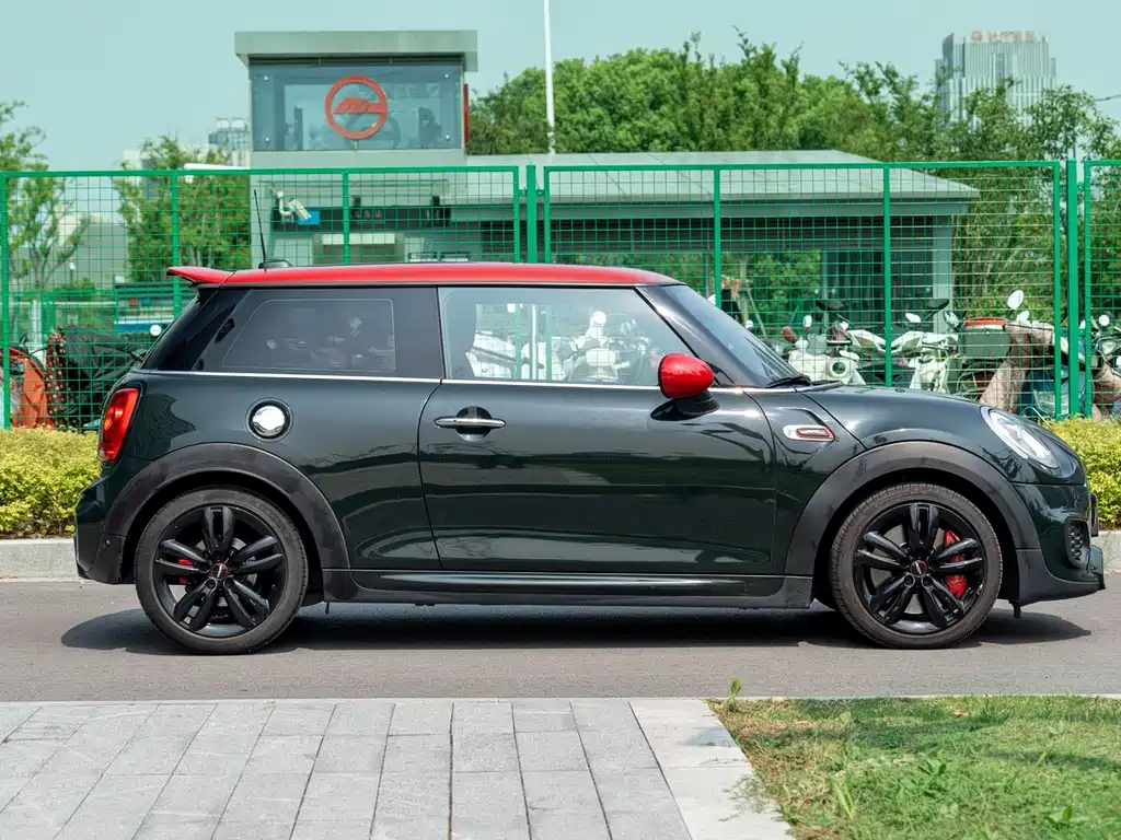MINI Mini JCW — фото 7