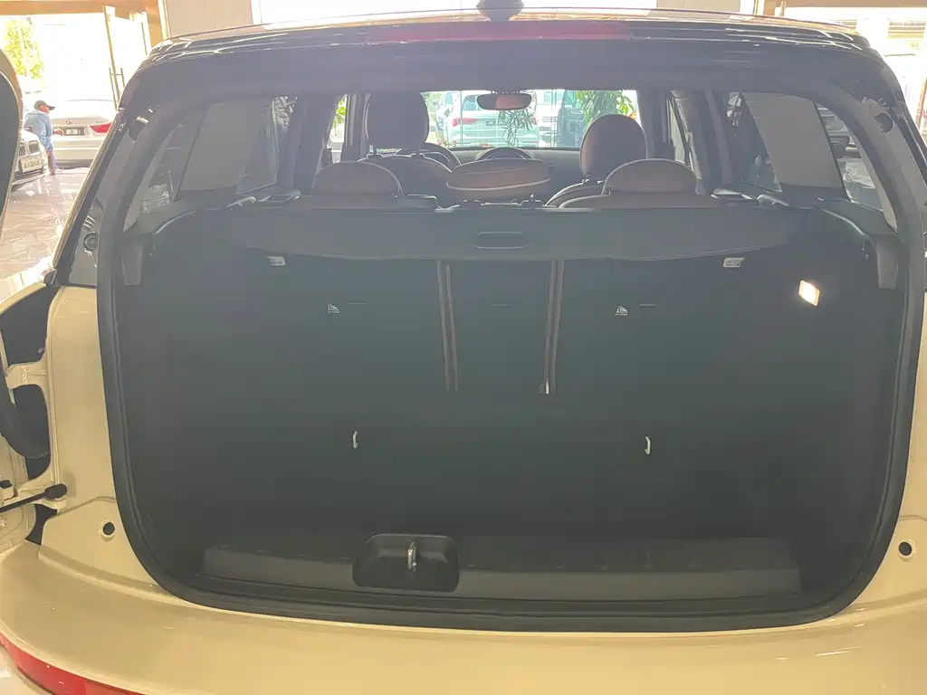 MINI Mini Clubman — фото 13